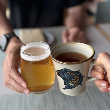 オールーグリル ディナー 夫のオリオンビールと妻のさんぴん茶で乾杯