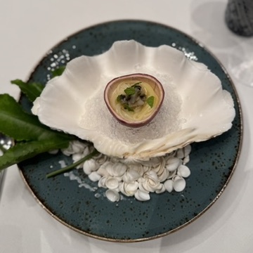 星のや沖縄 ダイニング シャコ貝の冷製カッペリーニ パッションフルーツ