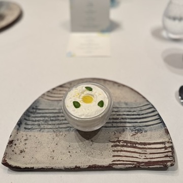 星のや沖縄 ダイニング ライチのジェラートとレモンのエスプーマ