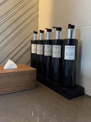 星のや沖縄 客室アメニティ LIRIO（リリオ）のスキンケアボトル