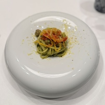 星のや沖縄 ダイニング 豚肉サルシッチャとトラパネーゼのパスタ