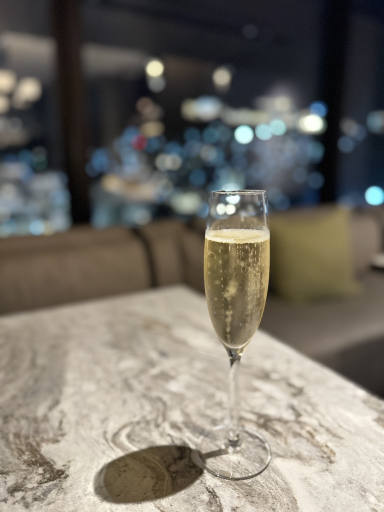 長崎マリオット ラウンジ カクテルタイム スパークリングワイン 夜景