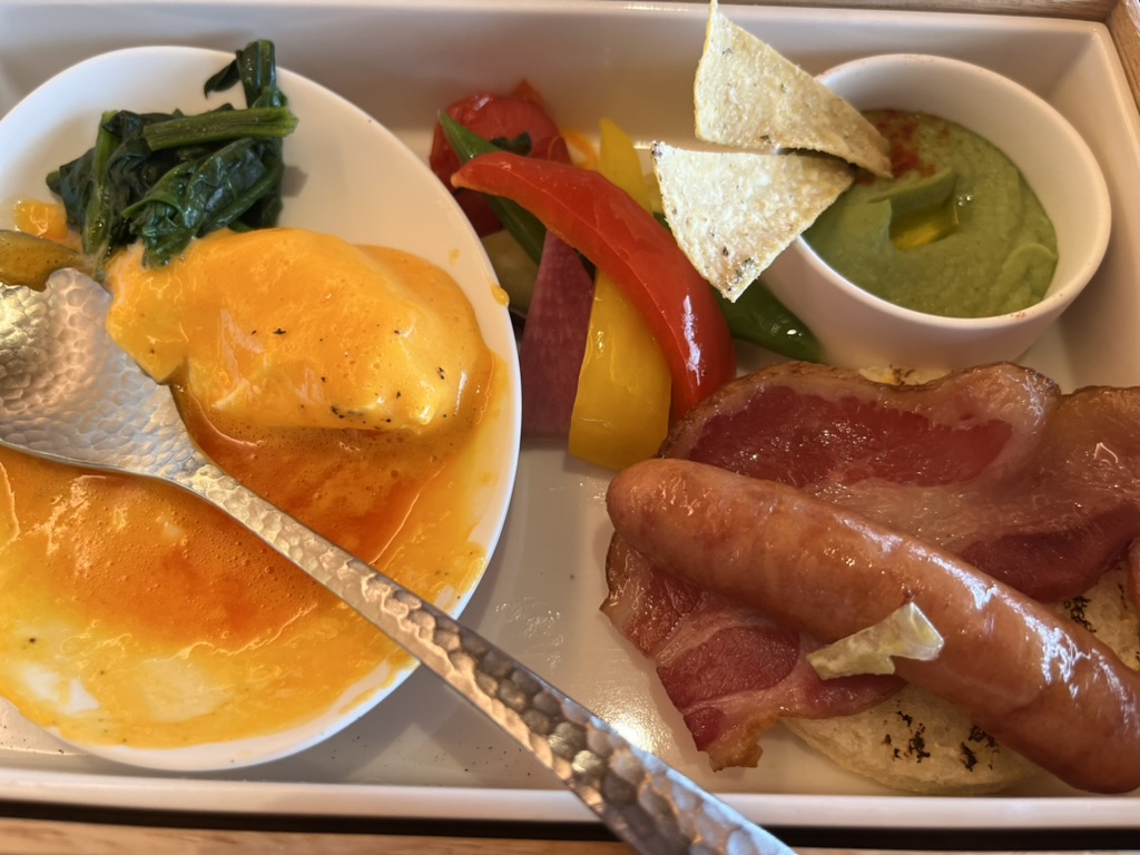 リッツカールトン日光 朝食 エッグベネディクト 那須御用卵