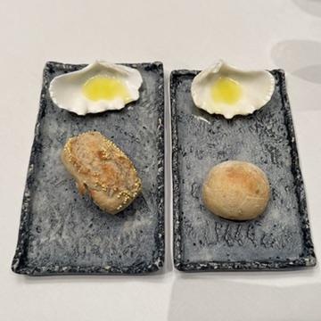 星のや沖縄 ダイニング 米粉パンと通常のパンのグルテンフリー対応比較