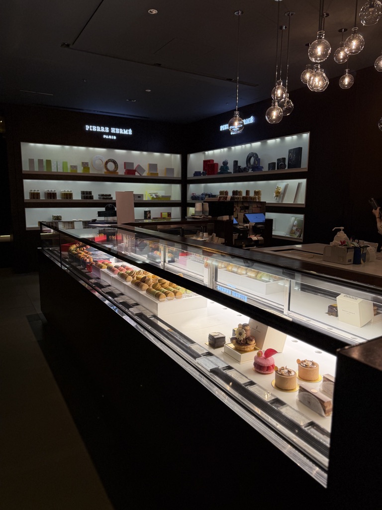 ピエール・エルメのケーキのアップ